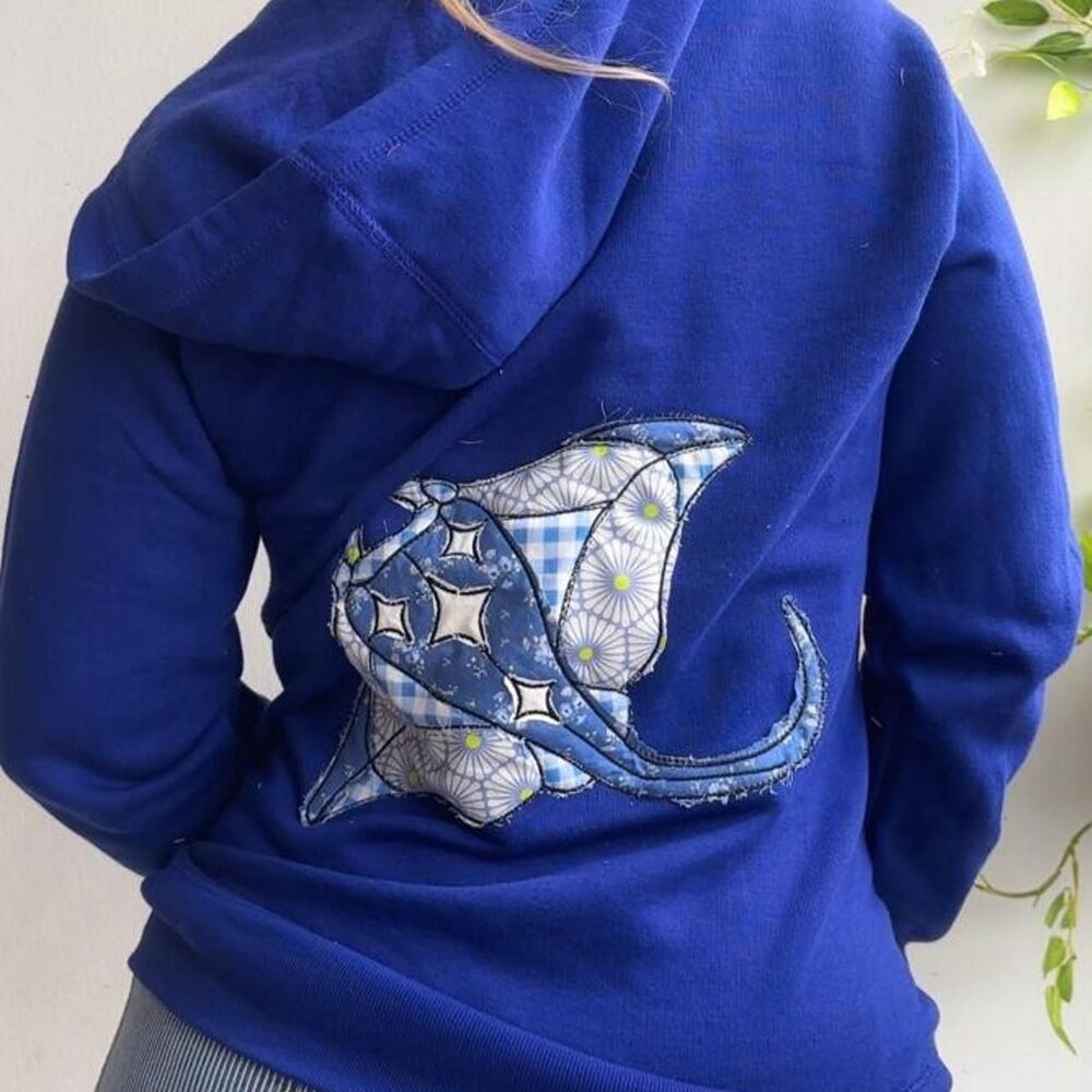 NWT Patchwork Embroidered Sting Ray Blue Zip Up Sweatshirt Hoodie